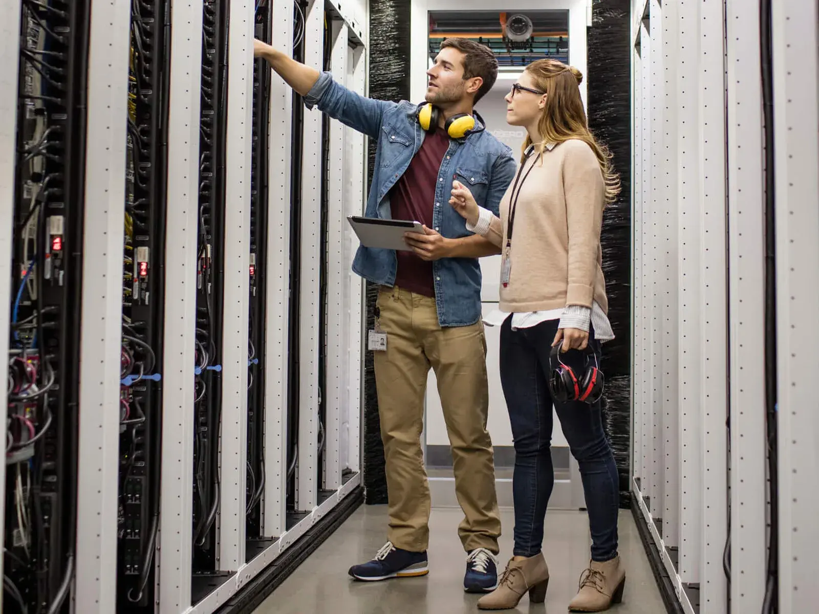 Iaas, GPUaaS, PaaS Provider 9 server hosting